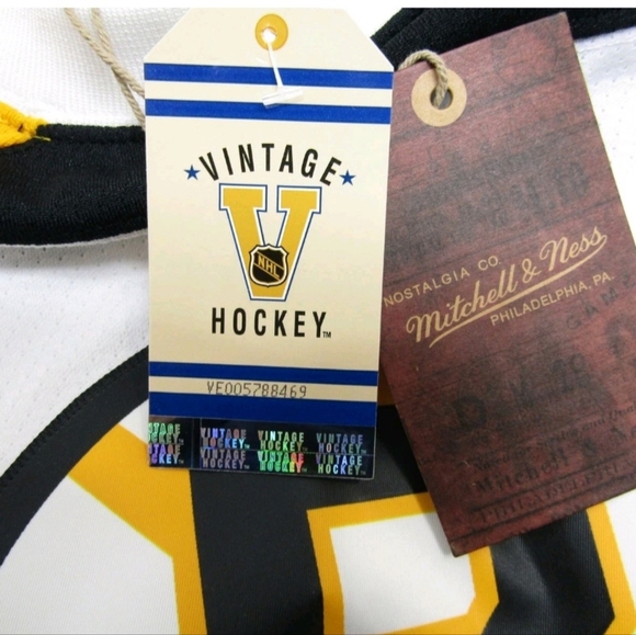 Mitchell & Ness MENS NHL BOSTON BRUINS 1958 WILLIE O'REE HOCKEY SHIRT NWT - Picture 8 of 9
